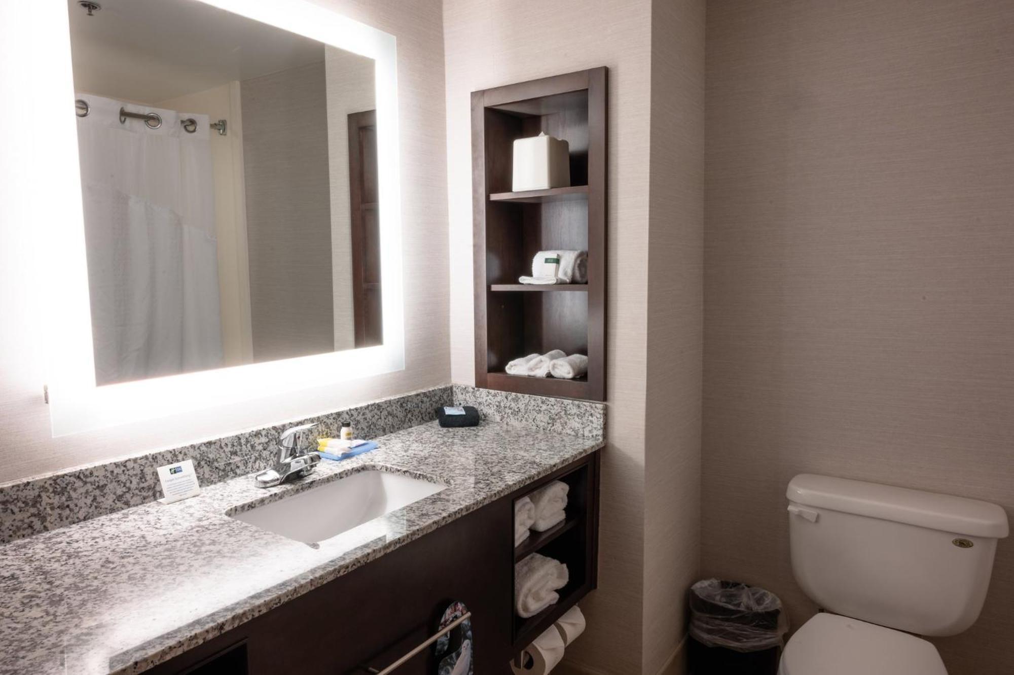 Holiday Inn Express & Suites - Tuscaloosa-University By Ihg Екстер'єр фото