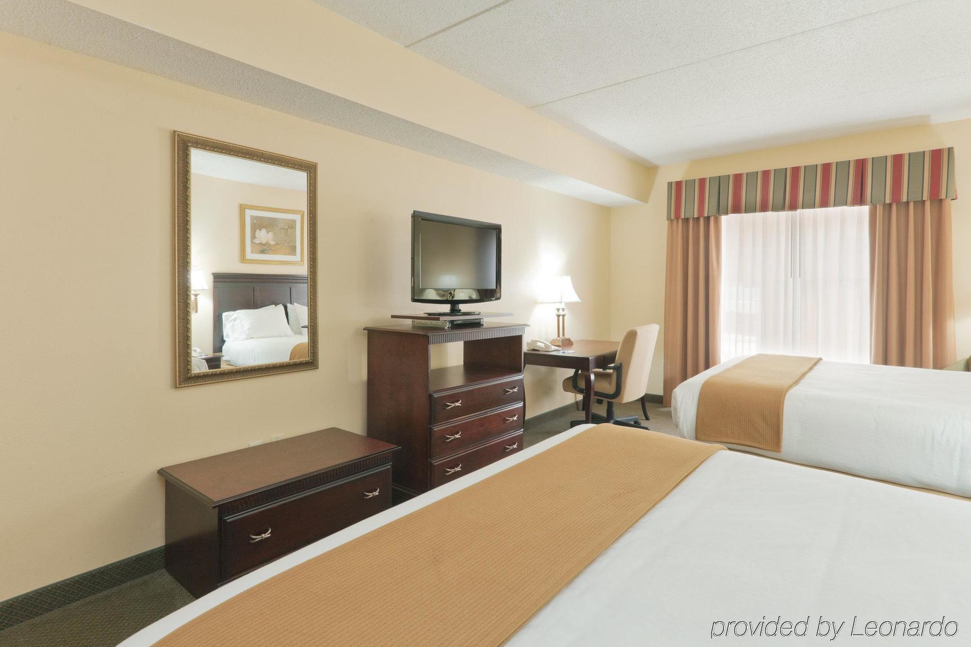 Holiday Inn Express & Suites - Tuscaloosa-University By Ihg Номер фото